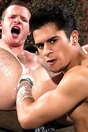 Brian Bonds, Armond Rizzo jerkoff together